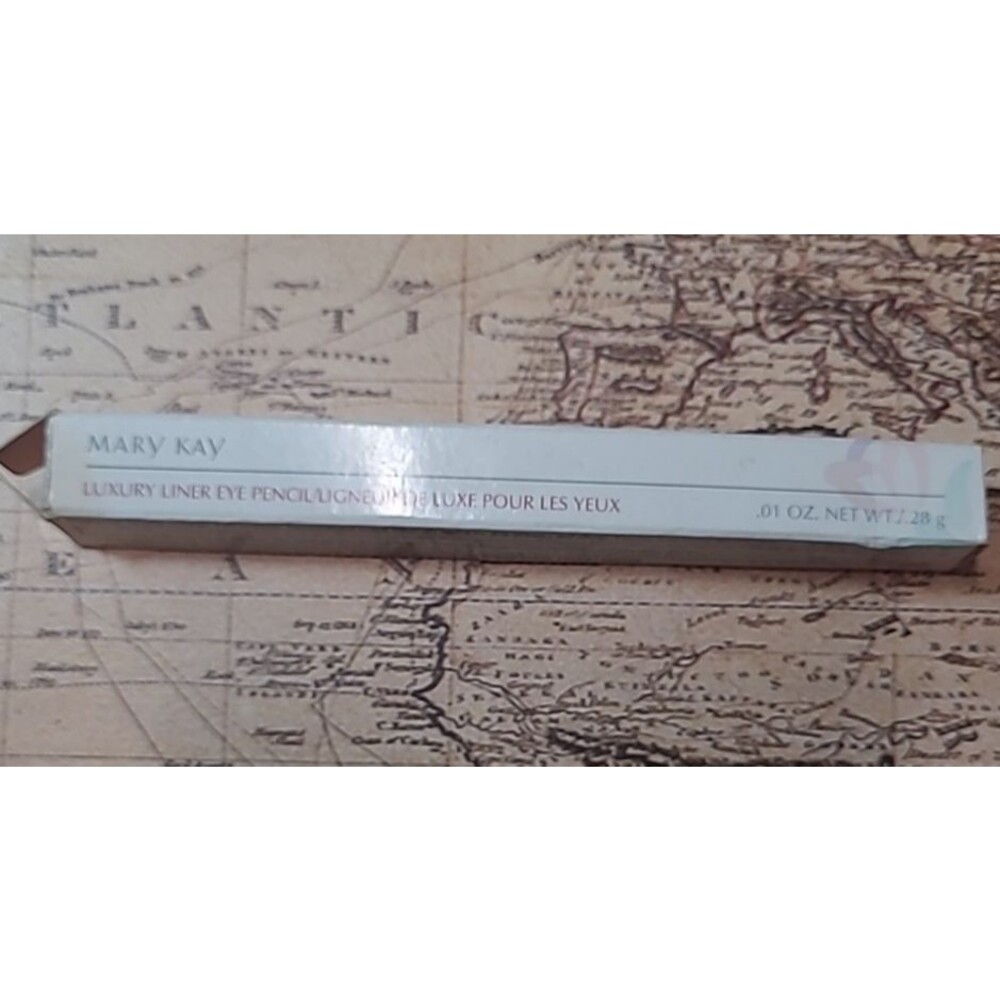 Mary Kay Luxury Eye Liner Pencil Poppy  Discontinued